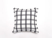 Coussin blanc et gris foncé à carreaux 45x45 cm WARMY