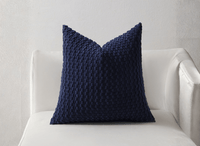 Coussin bleu marine en tissu texturé doux 45x45 cm DUNE